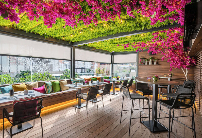 هتل Barcelo Imagine