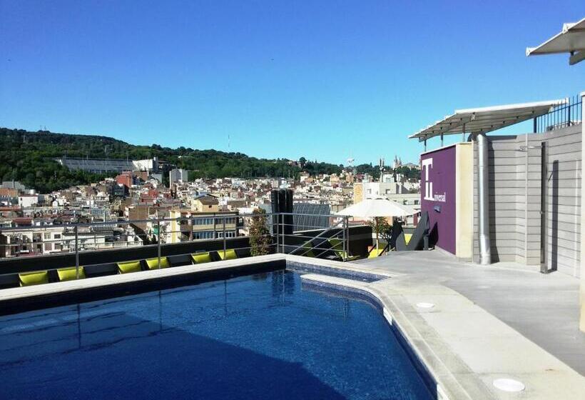 Отель Barcelona Universal