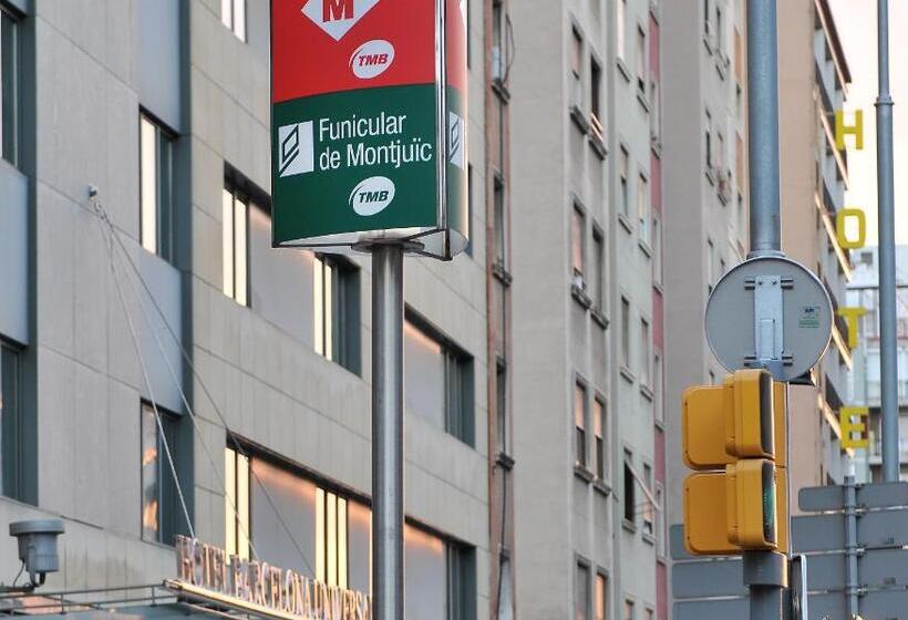 Отель Barcelona Universal