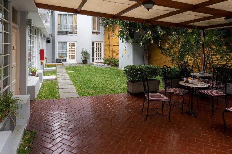 Отель Basadre Suites