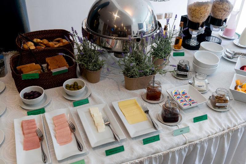 Отель Basadre Suites