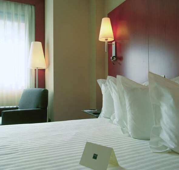 هتل B&B Ciudad de Lleida