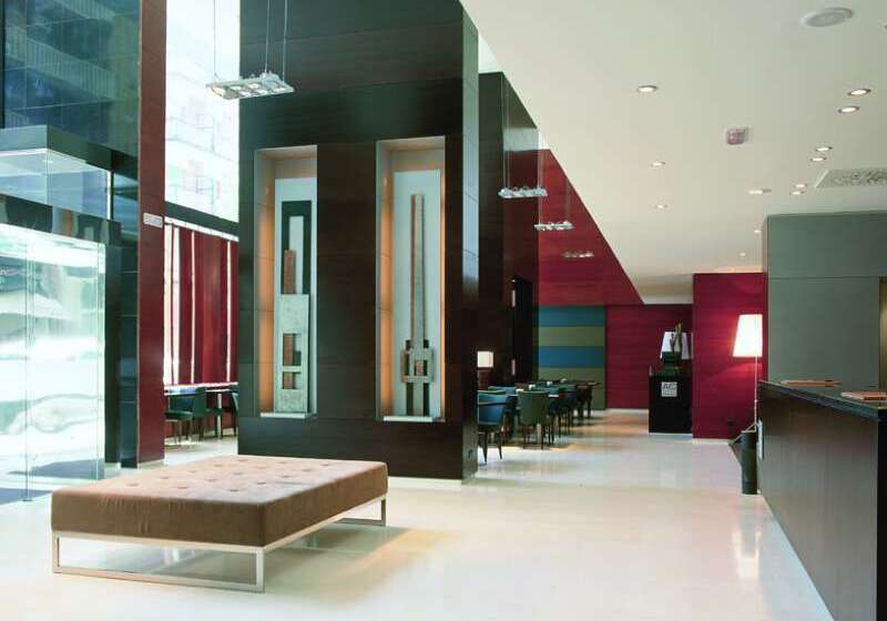 هتل B&B Ciudad de Lleida