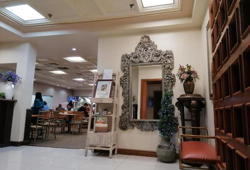 فندق Residencial Inn & Suites