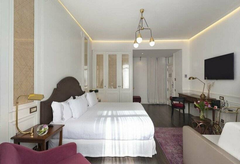 Boutique Hotel H10 Villa de La Reina