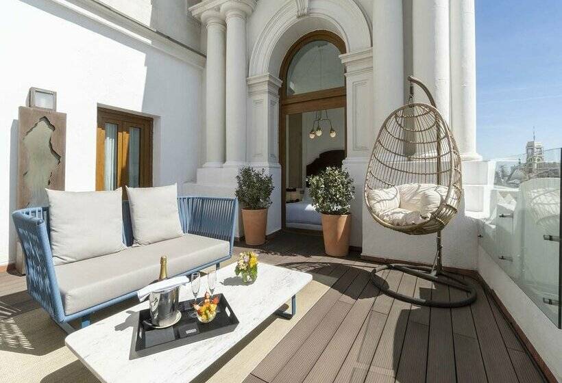 Boutique Hotel H10 Villa de La Reina