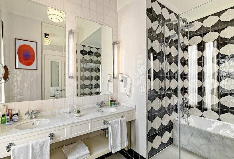 Boutique Hotel H10 Villa de La Reina