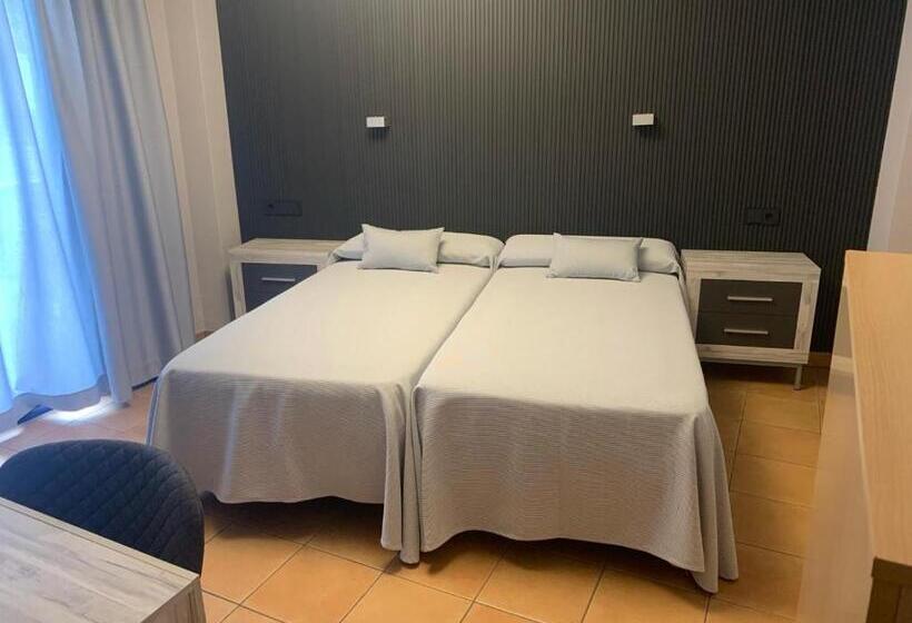 فندق Cal Mariner