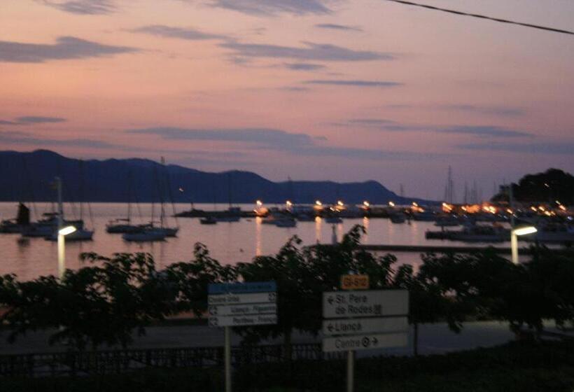 فندق Cal Mariner