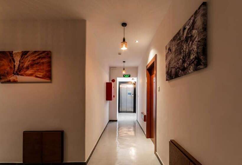 هتل Canary Boutique