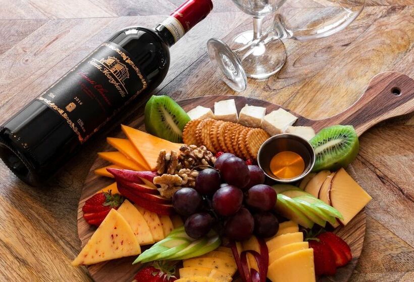 هتل Canary Boutique