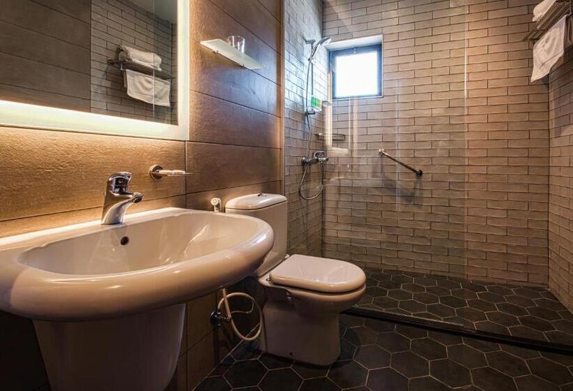 هتل Canary Boutique