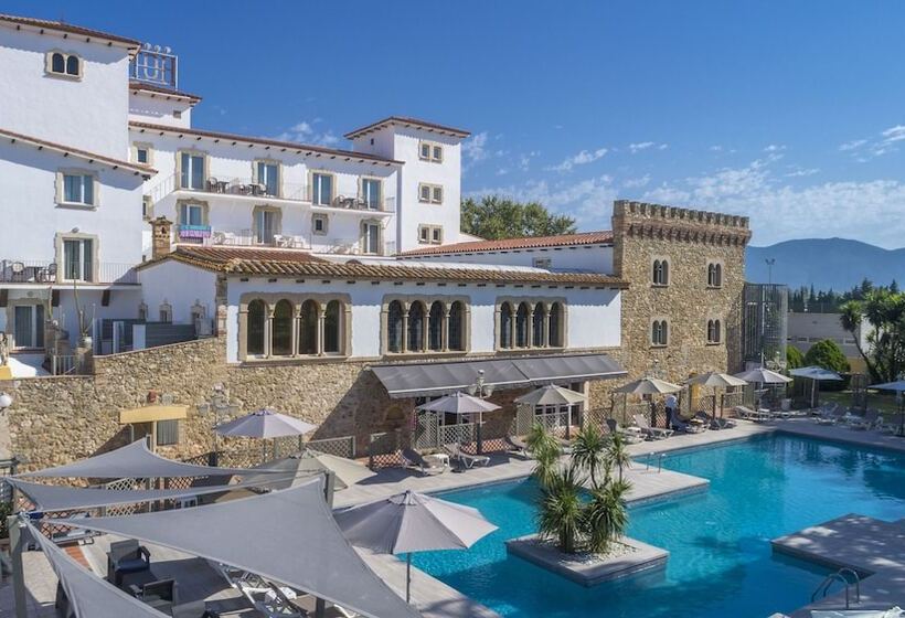 هتل Castell Blanc