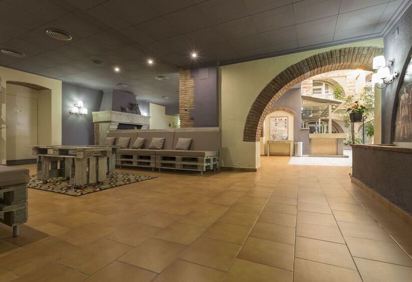 هتل Castell Blanc