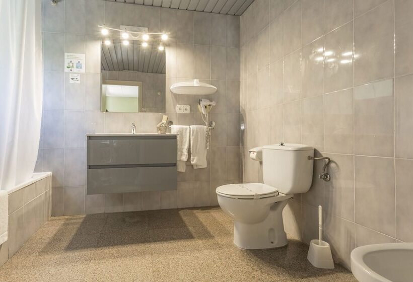 هتل Castell Blanc