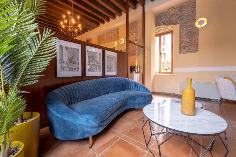 هتل Cetina Palacio Ayala Berganza