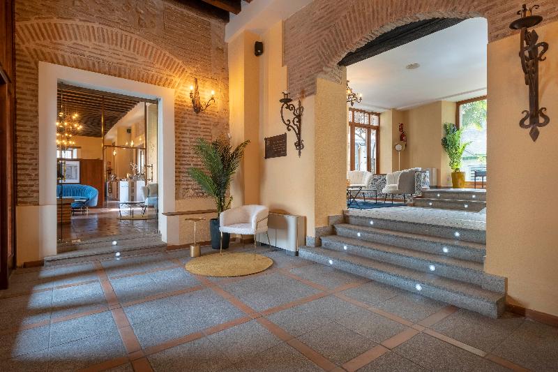 هتل Cetina Palacio Ayala Berganza