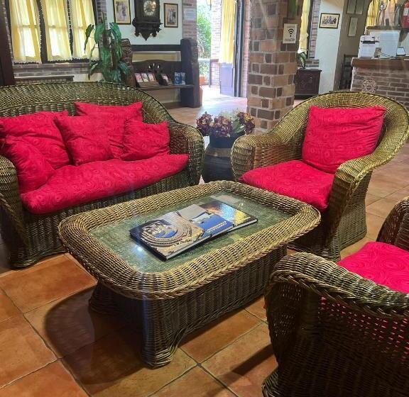 ホテル El Bricial