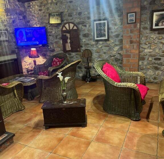 ホテル El Bricial