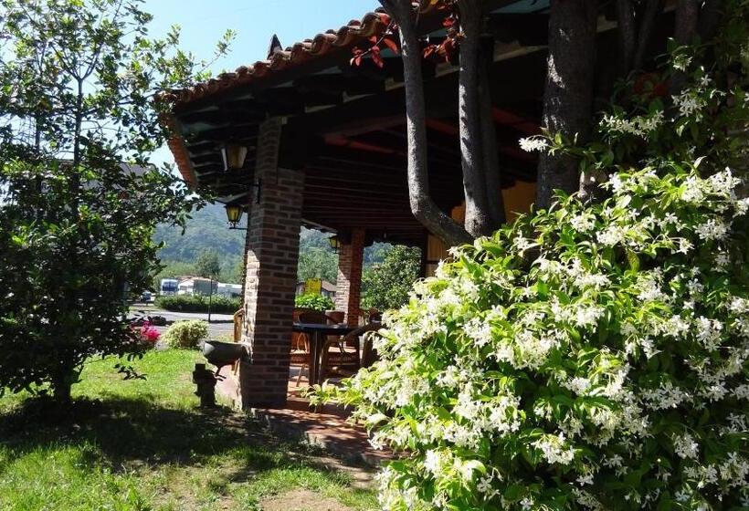 ホテル El Bricial