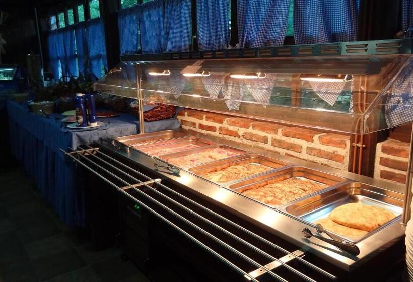 ホテル El Bricial