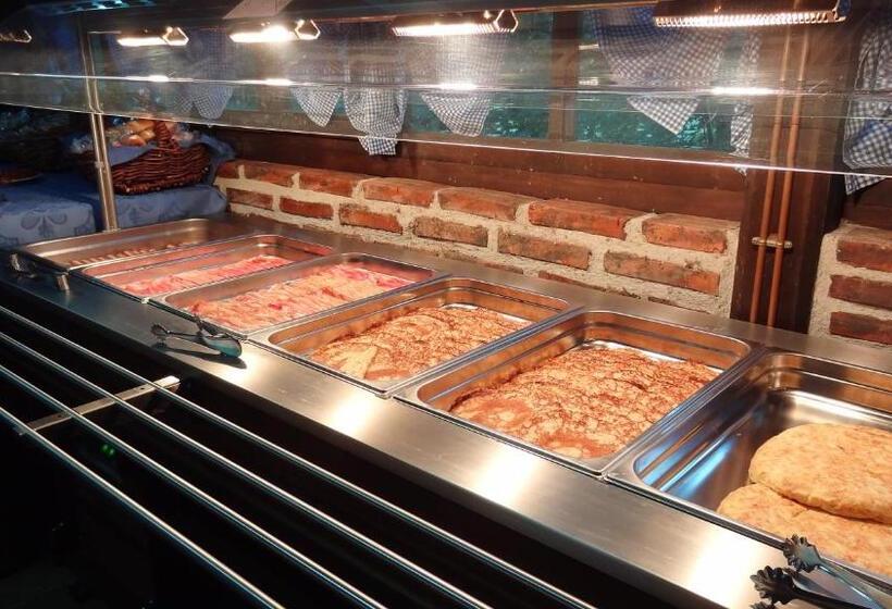 ホテル El Bricial