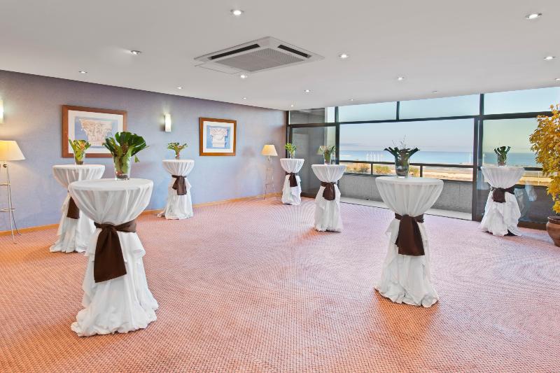 Отель Elba Vecindario Aeropuerto Business & Convention