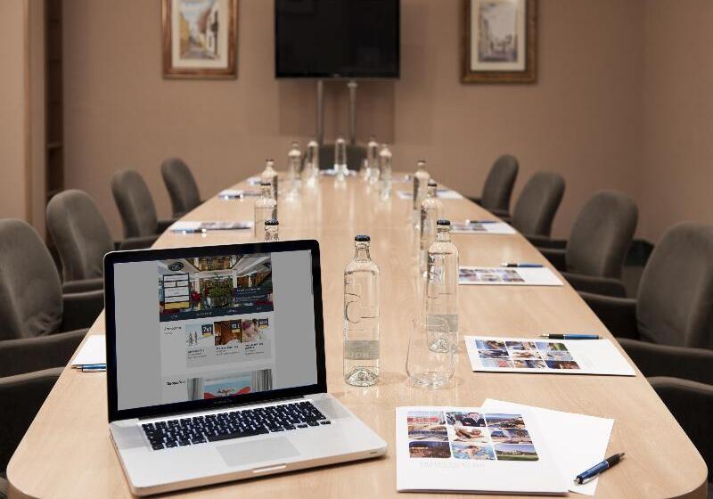 Отель Elba Vecindario Aeropuerto Business & Convention