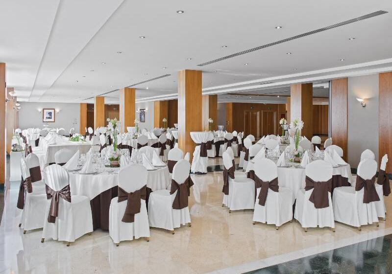 Отель Elba Vecindario Aeropuerto Business & Convention