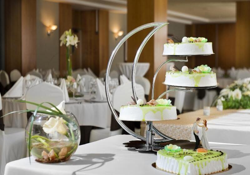 Отель Elba Vecindario Aeropuerto Business & Convention