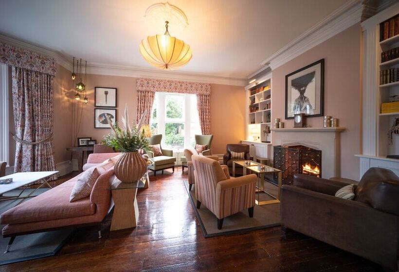 فندق Eleven Didsbury Park