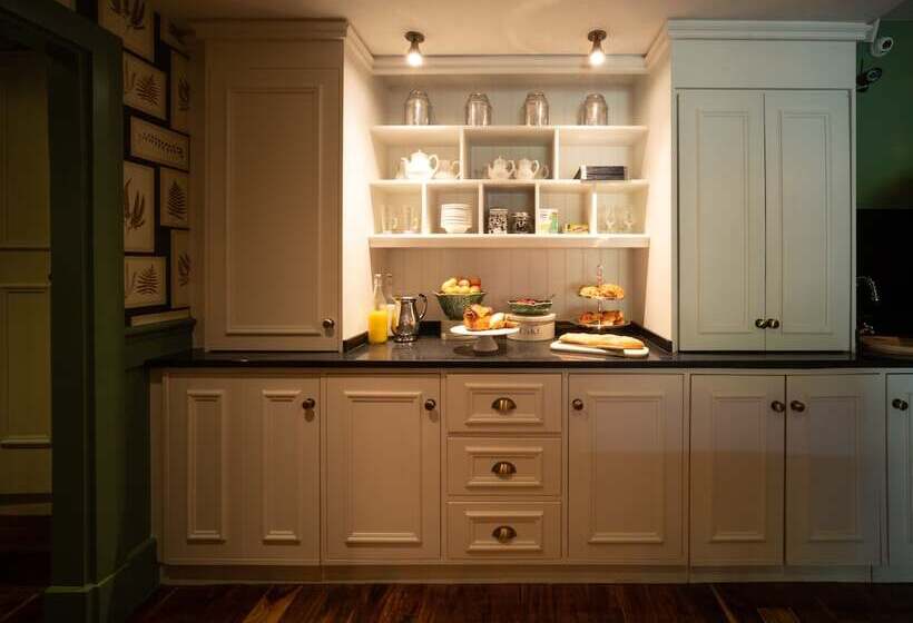 فندق Eleven Didsbury Park