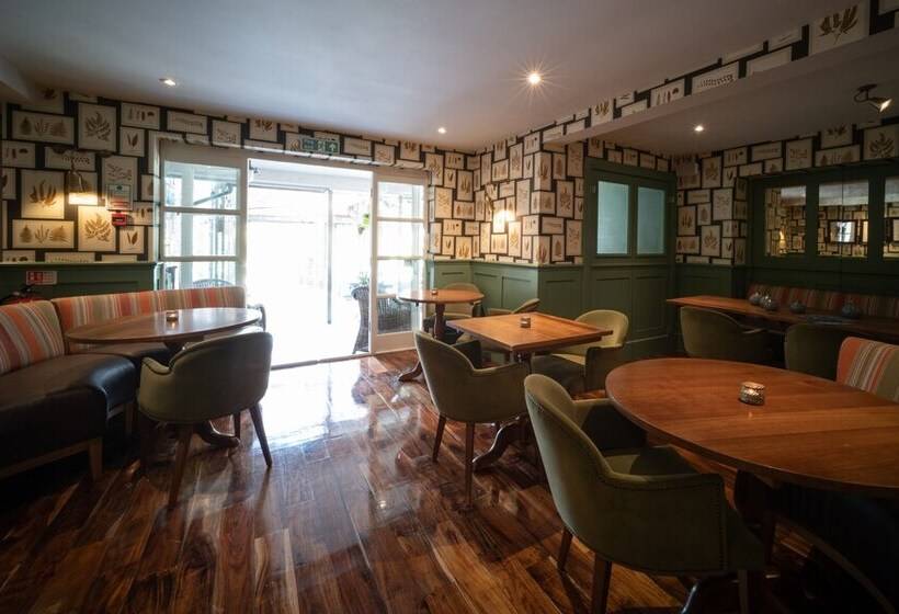 فندق Eleven Didsbury Park