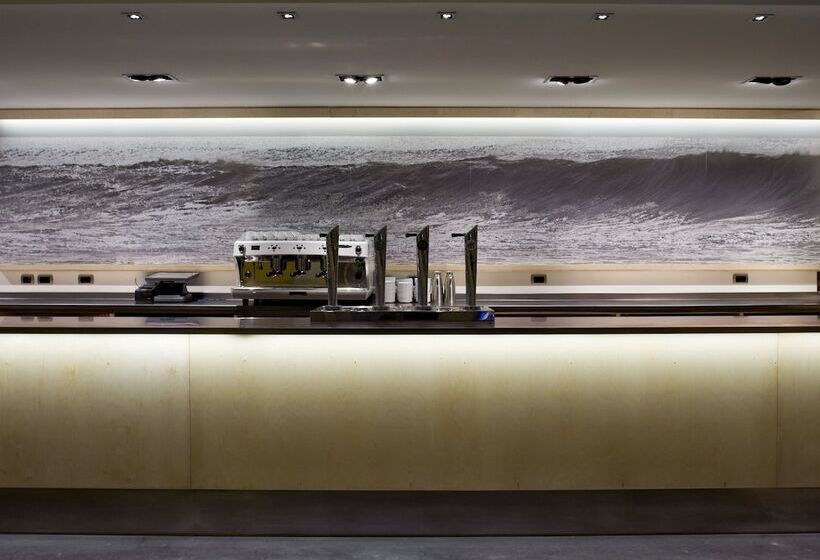 Отель Kyriad Direct Eth Irun