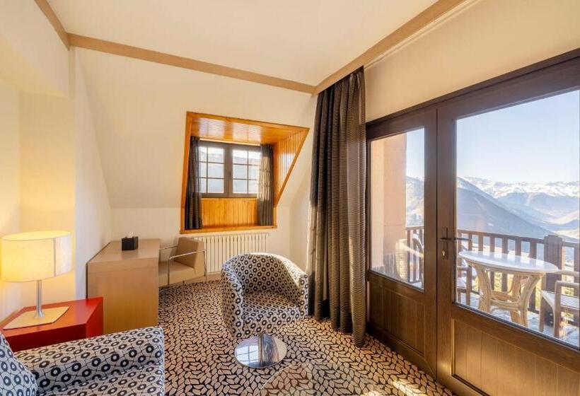 ホテル Eurostars Royal Tanau