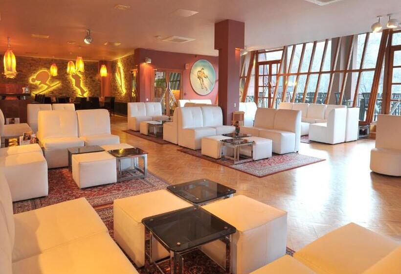 ホテル Evenia Monte Alba