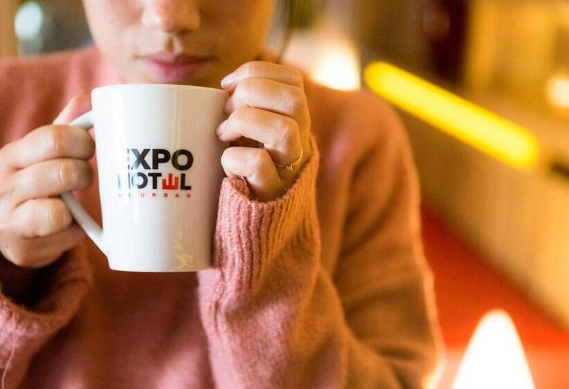 Отель Moxy Barcelona