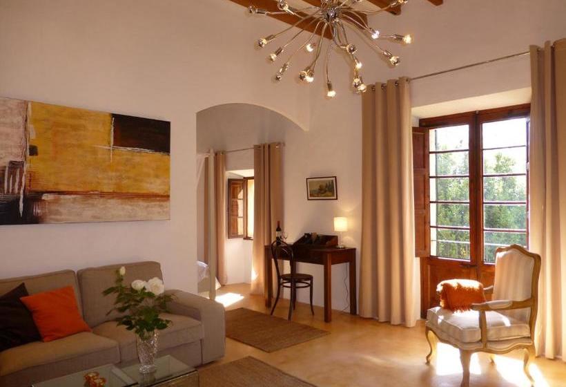 ホテル Finca Raims