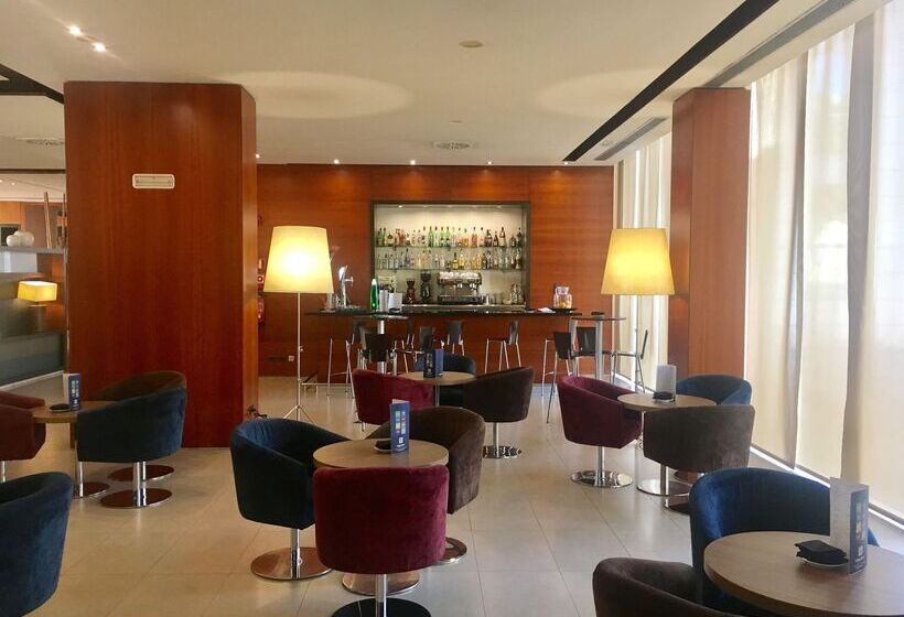 Отель Best Front Maritim