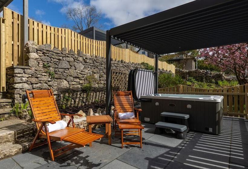 فندق Grange Manor