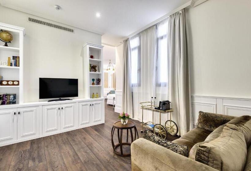 Boutique Hotel H10 Villa de La Reina