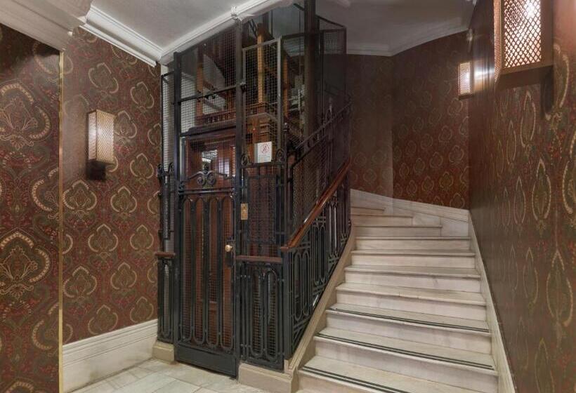 Boutique Hotel H10 Villa de La Reina