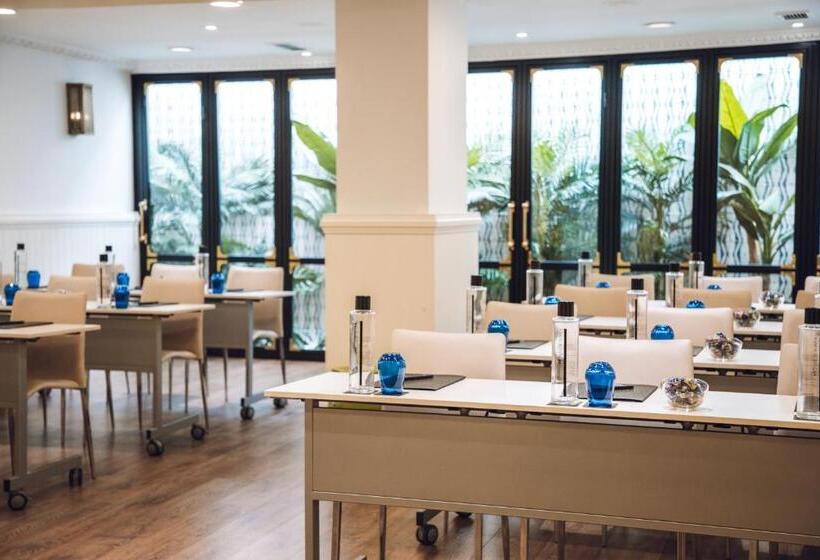 Boutique Hotel H10 Villa de La Reina