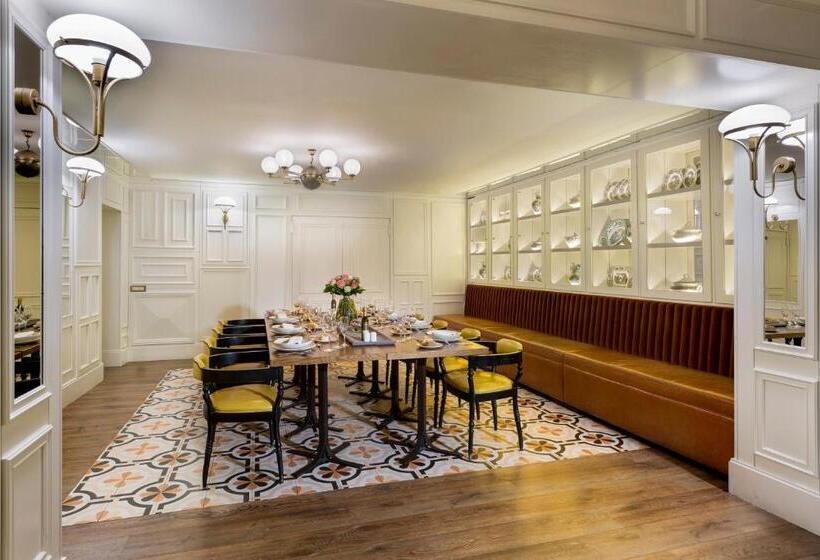 Boutique Hotel H10 Villa de La Reina