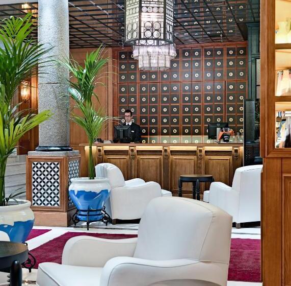 Boutique Hotel H10 Villa de La Reina