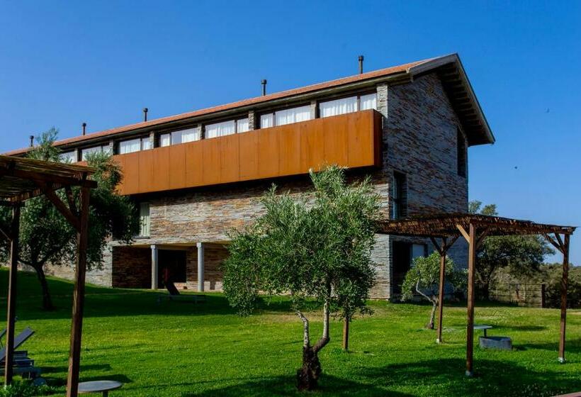 هتل Hospederia Parque De Monfragüe