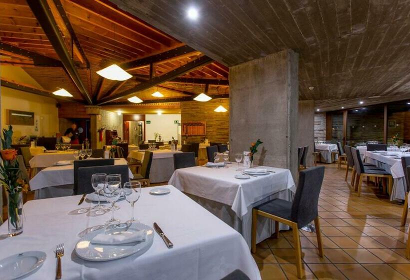 هتل Hospederia Parque De Monfragüe