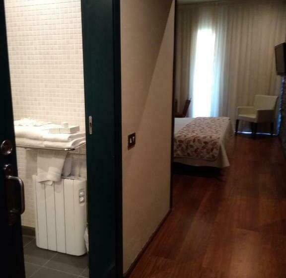 هتل Hospederia Parque De Monfragüe