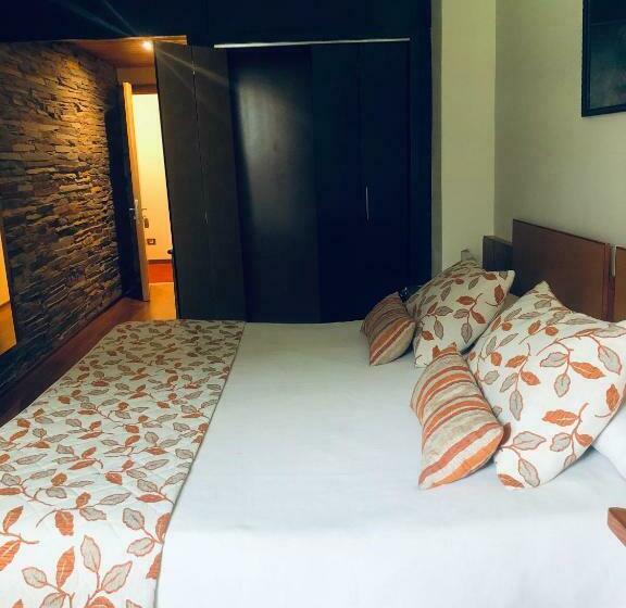 هتل Hospederia Parque De Monfragüe