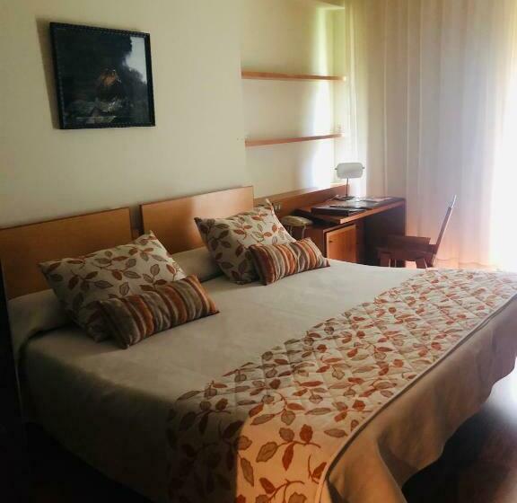 هتل Hospederia Parque De Monfragüe